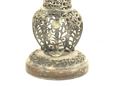 Asian Chinese Style 20th Cent Filigree Design Tiered Table Lamp