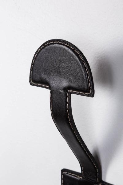 Atelier Leather Wrapped Hook Black