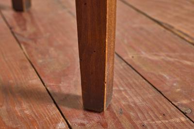 Augusto Romano Augusto Romano Table