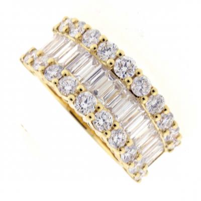 BAGUETTE AND ROUND DIAMOND BAND
