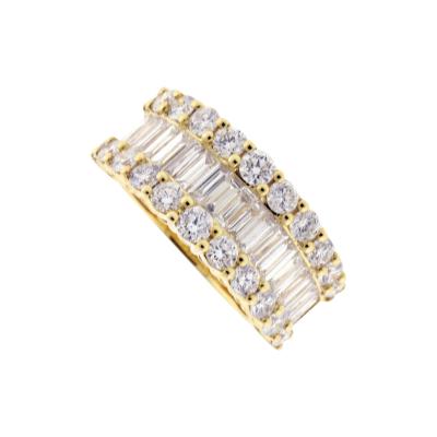 BAGUETTE AND ROUND DIAMOND BAND