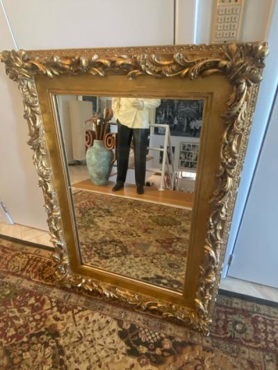 BEAUTIFUL ANTIQUE GILT BAROQUE FRAME MIRROR