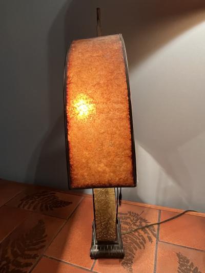 BEAUTIFUL ART DECO AMBER CRACKLE GLASS LAMP WITH MICA SHADE