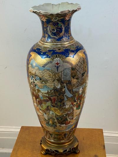 BEAUTIFUL ORNATE ANTIQUE SATSUMA VASE WITH BRONZE BASE