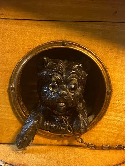 BLACK FOREST DOG HOUSE HUMIDOR