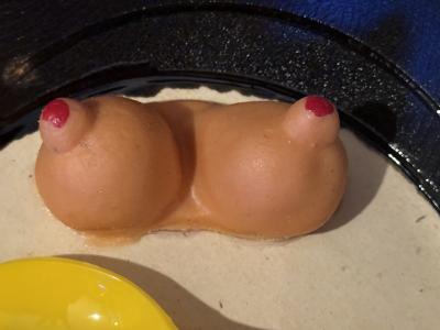 BREAKFAST FOR CHAMPIONS RISQUE POP ART SCULPTURE