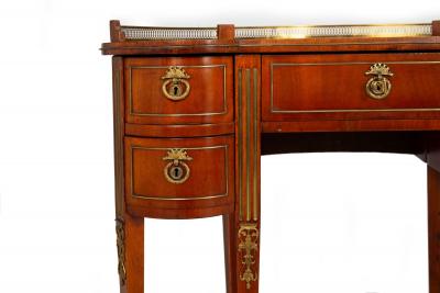 Baltic Neoclassical Mahogany Kidney Form Writing Desk Bureau Plat ca 1880