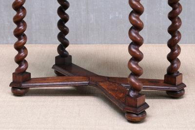 Baroque Style Oak Console Table with Twist Legs Sweden Late 19th Century