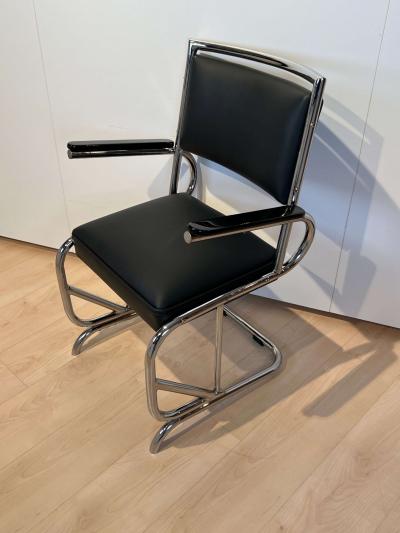 Bauhaus Cantilever Armchair Chromed Tubular Steel Leather Germany circa 1935