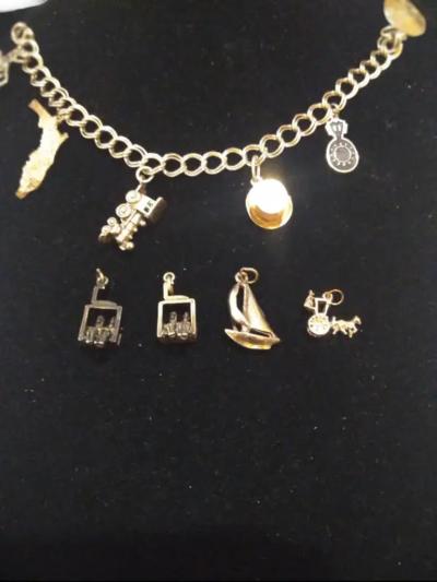 Beautiful 925 Sterling Silver Charm Bracelet w 4 Add ons