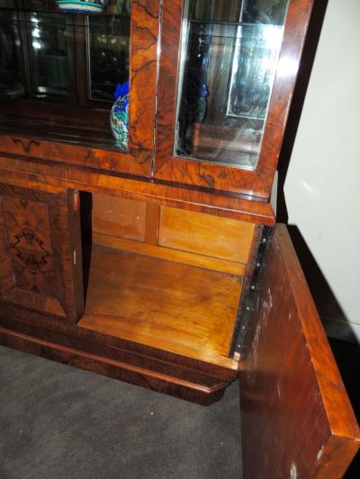 Beautiful Book Match Veneer Vitrine Art Deco