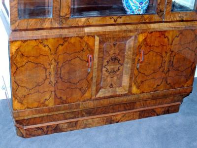 Beautiful Book Match Veneer Vitrine Art Deco