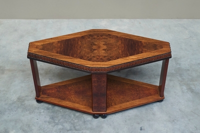 Beautiful Diamond Shaped Art Deco Side or Center Table in Burl Wood Europe 1930s