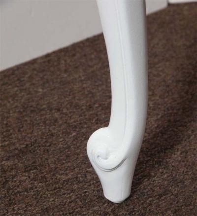 Beautiful French Style White Lacquered Bench