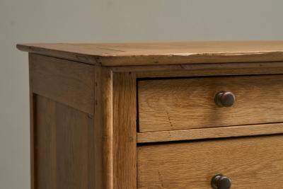 Beautiful Provincial Vernacular Chest of Drawers in Solid Oak 19th Century