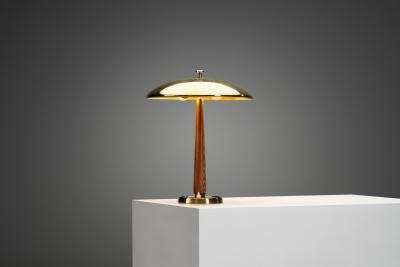 Bertil Brisborg Model 30331 Table Lamp by Bertil Brisborg for Nordiska Kompaniet Sweden 1942