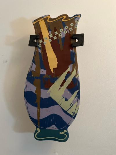 Betty Woodman COLORFUL ABSTRACT DESIGN POST MODERN CERAMIC WALL VASE