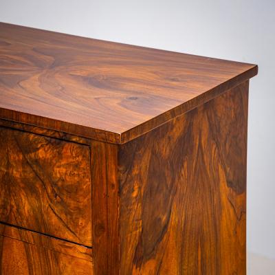 Biedermeier Chest of Drawers in Walnut circa 1820
