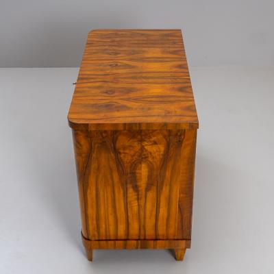 Biedermeier Chest of Drawers in Walnut circa 1830