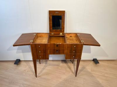 Biedermeier Dressing Table Walnut Veneer South Germany circa 1830