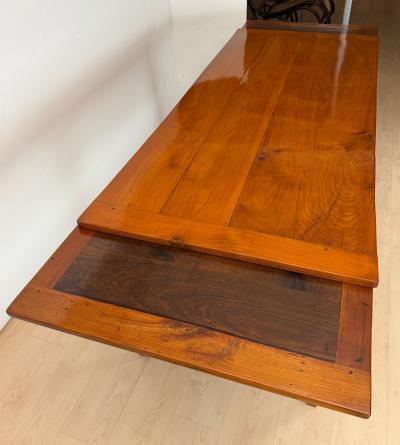 Biedermeier Expandable Dining Table Cherry Wood Chestnut France circa 1820