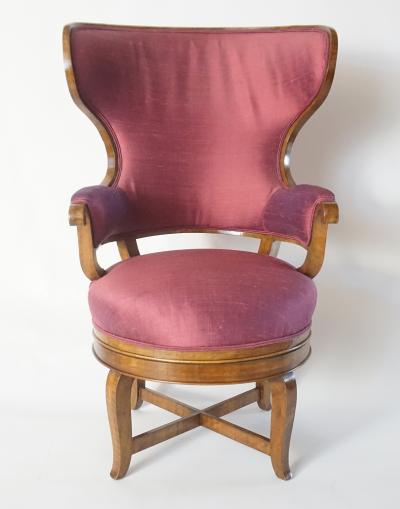 Biedermeier Fauteuil de Bureau Swivel Seat Wingback Chair circa 1830