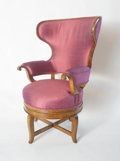 Biedermeier Fauteuil de Bureau Swivel Seat Wingback Chair circa 1830