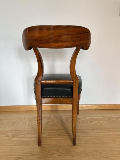 Biedermeier Shovel Chair Walnut Veneer Black Leather Austria circa 1820