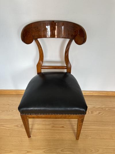 Biedermeier Shovel Chair Walnut Veneer Black Leather Austria circa 1820