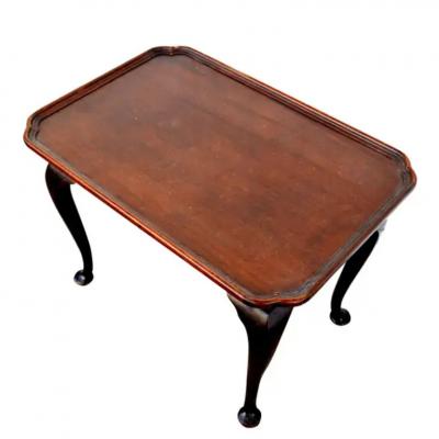 Biggs Furniture Biggs Queen Anne Mahogany End Table