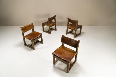 Biosca Set Of 4 Chairs In Pine And Cognac Saddle Leather Spain 1960s