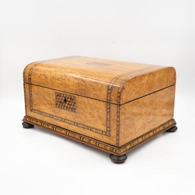 Bird s Eye Maple Box with Tumbling Block Inlays English Circa 1830