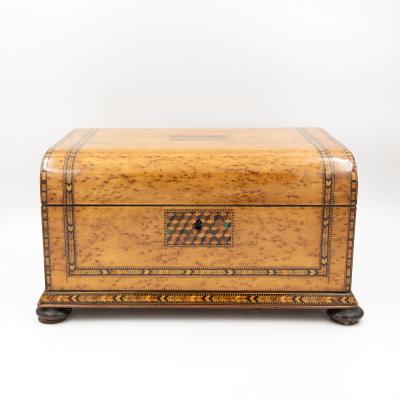 Bird s Eye Maple Box with Tumbling Block Inlays English Circa 1830