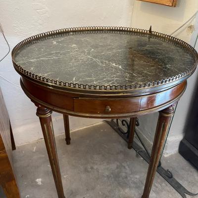 Black Bouillotte Style Table