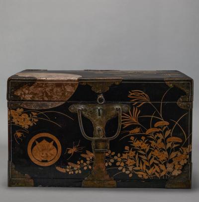 Black Lacquer Trunk