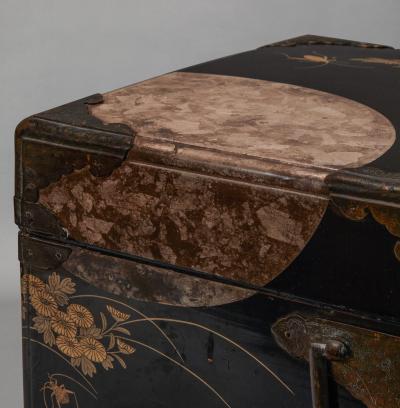 Black Lacquer Trunk