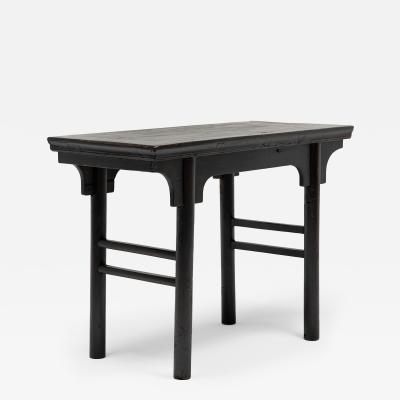 Black Lacquer Wine Table