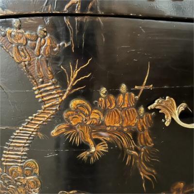 Black Lacquered Chest of Drawers Louis XV Style