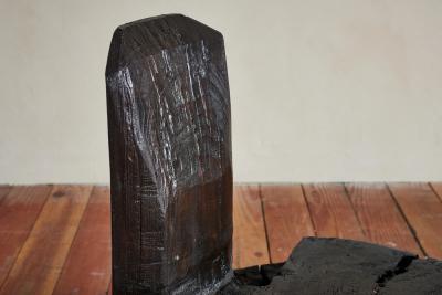 Black Primitive Log chair
