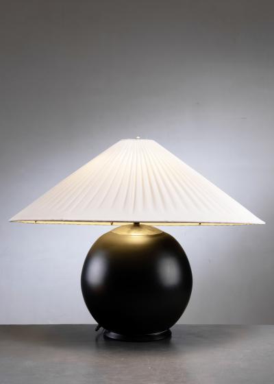 Black glass table lamp
