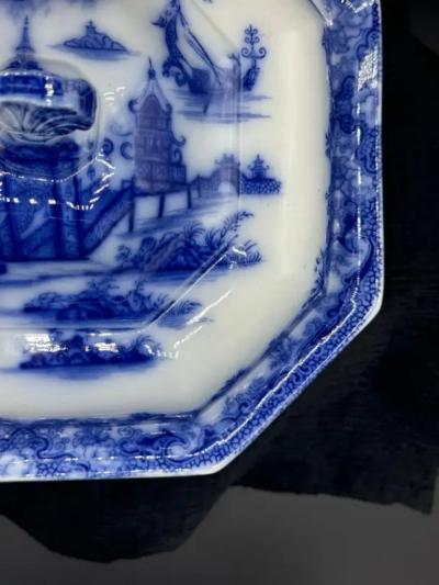 Blue White Footed Bowel With Lid Whampoa Pattern Transferware