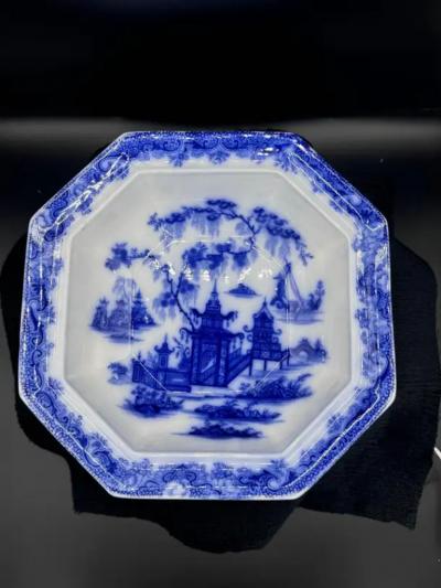 Blue White Footed Bowel With Lid Whampoa Pattern Transferware