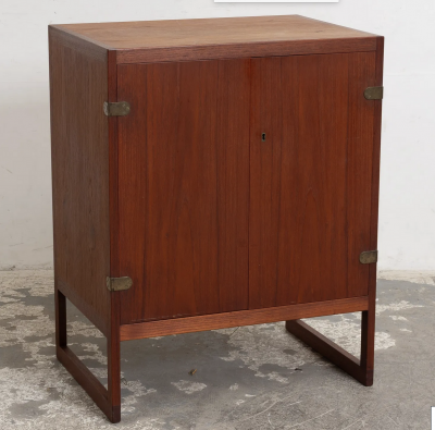 Borge Mogensen cabinet