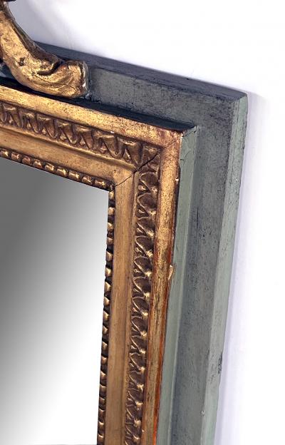 Borghese Italian Neoclassical Style Giltwood Mirror with Exuberant Crest