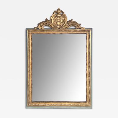 Borghese Italian Neoclassical Style Giltwood Mirror with Exuberant Crest