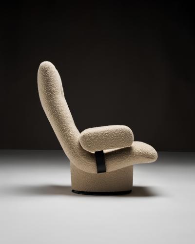 Boucle Swivel Armchair Europe c 1960