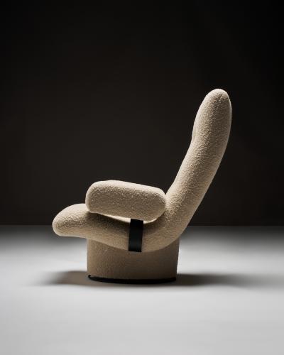 Boucle Swivel Armchair Europe c 1960