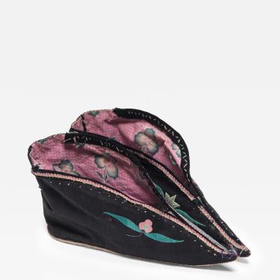 Bound Foot Lotus Slipper