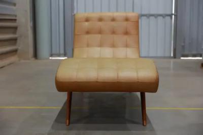 Brazilian Modern Chaise in Hardwood Cream Leatherette Unknown 1950s
