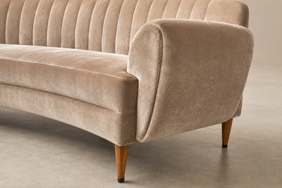 Brazilian Modern Sculptural Curved Sofa in Mohair and Cavi na wood